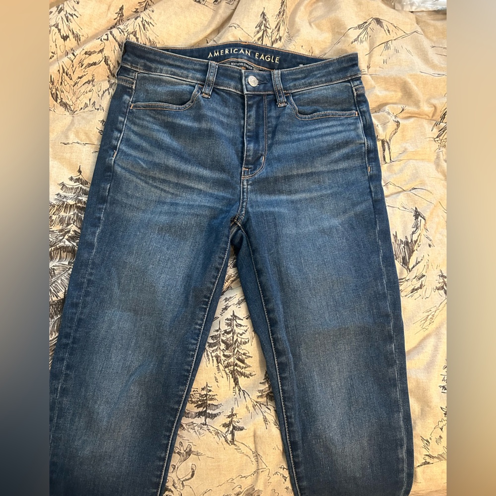 American Eagle Jeans Size 6 short NWOT